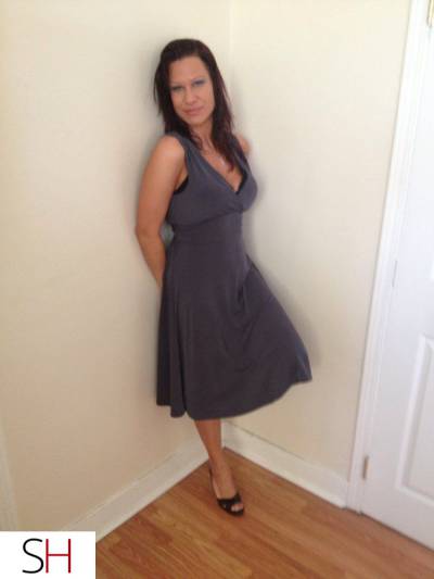 46Yrs Old Escort 157CM Tall Winnipeg Image - 2