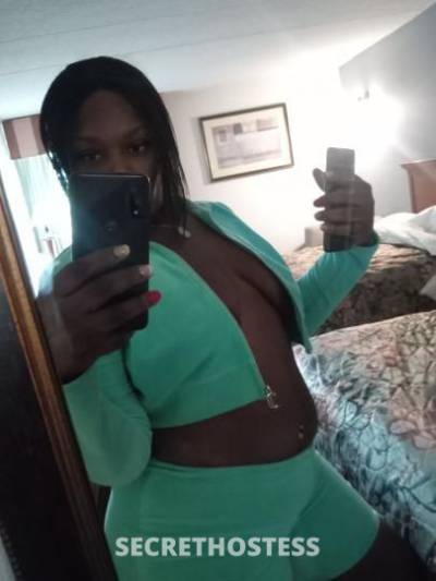 Beautiful Thick Ebony Hosting Rn in Dayton OH