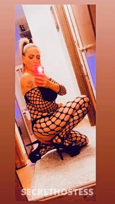 Exotic Blonde Outcall Ready in Portland OR