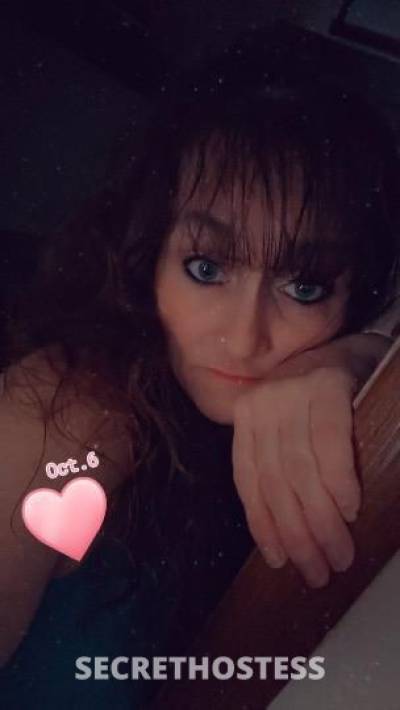 40 year old Irish Escort in Martinsburg WV HUMP DAY SPECIAL?AVAILABLE NOW?INCALL &amp; CAR DATES 