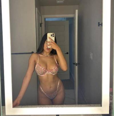 28 year old Escort in Minneapolis MN available 24/7 cash only. INCALL. Hablo espanol