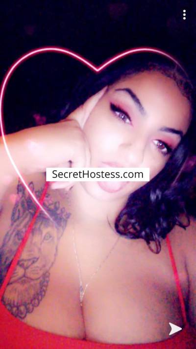 25 Year Old Mixed Escort Montreal Brunette Brown eyes - Image 3