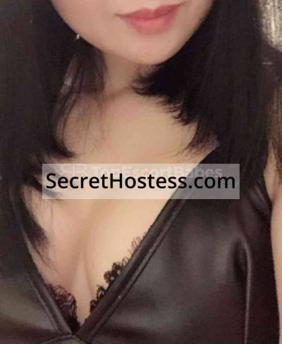 28 Year Old Chinese Escort Shanghai Black Hair Brown eyes - Image 1