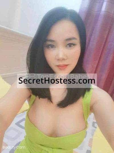 22 Year Old Malaysian Escort Kuwait City Black Hair Brown eyes - Image 1