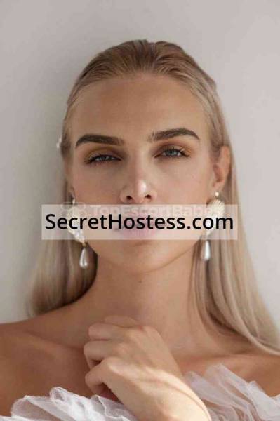 Emma Fashion Model 18Yrs Old Escort 55KG 182CM Tall Dubai Image - 3