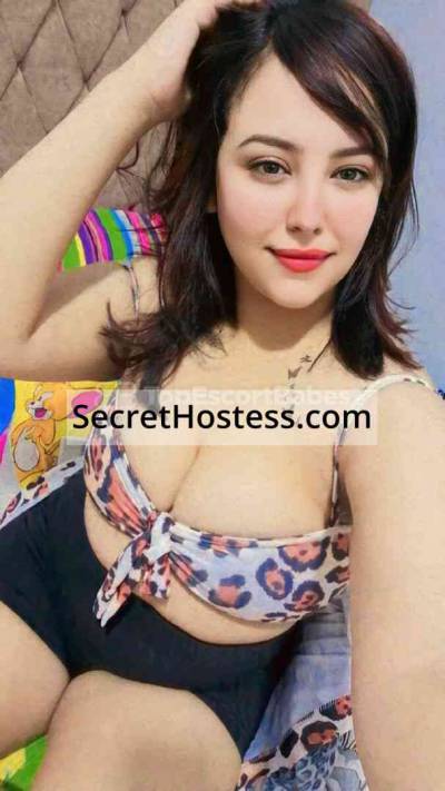 19 Year Old Egyptian Escort Cairo Black Hair Brown eyes - Image 1