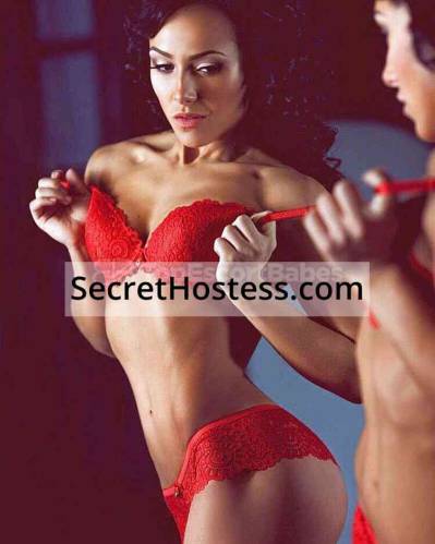 24 Year Old Swiss Escort Riyadh Brunette Blue eyes - Image 3