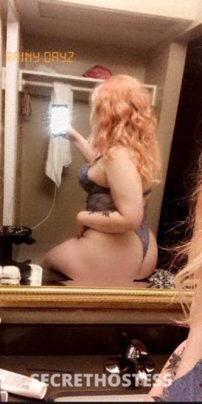 Bubbly Blonde 👩🏼 Curvy Babe in Bakersfield CA