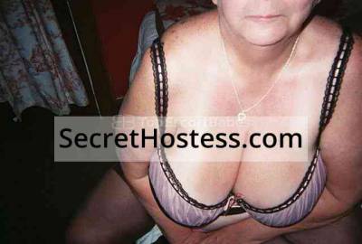 62 Year Old American Escort Las Vegas NV Black Hair Blue eyes - Image 4