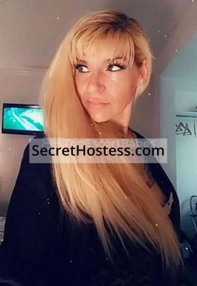 33 Year Old American Escort Sacramento CA Blonde Blue eyes - Image 5