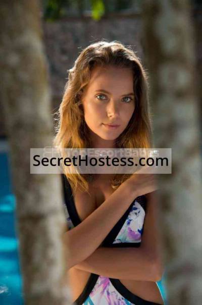 23 Year Old Russian Escort Miami FL Green eyes - Image 1