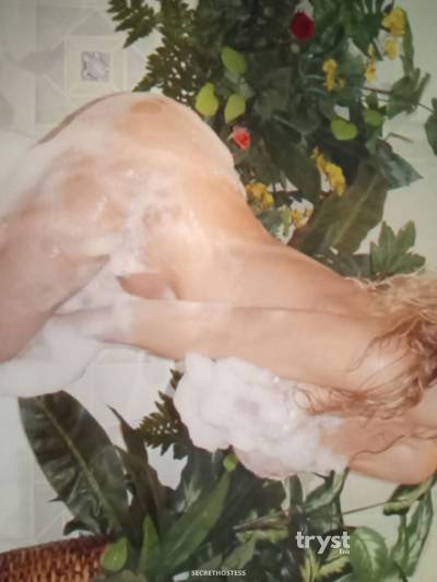 40Yrs Old Escort Size 8 164CM Tall Ontario CA Image - 1