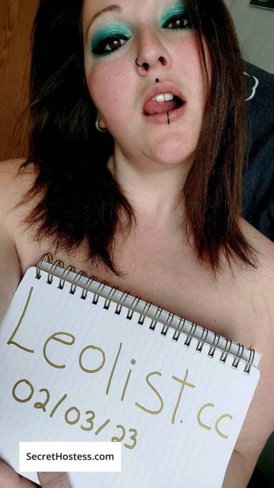 29 year old Asian Escort in Edmonton for a real and lovely moment with a simple and caring woman