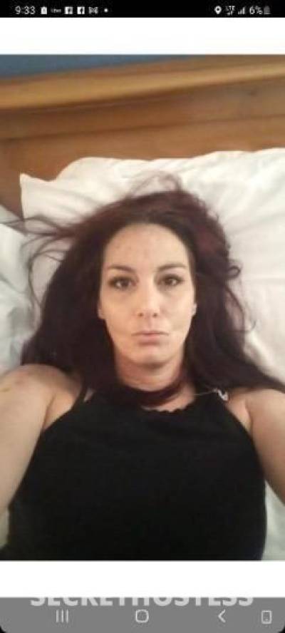 34 year old Escort in Buffalo NY amber