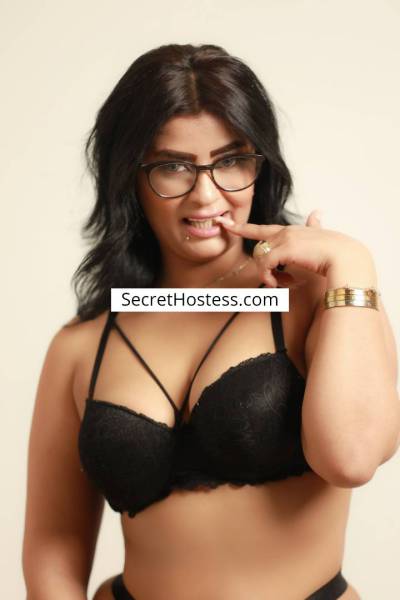 24 Year Old Arabian Escort Dubai Black Hair Brown eyes - Image 7