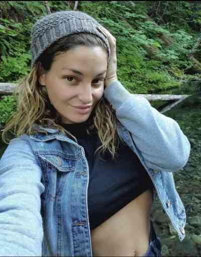 22Yrs Old Escort Arles (Provence-Alpes-Côte d'Azur) Image - 1