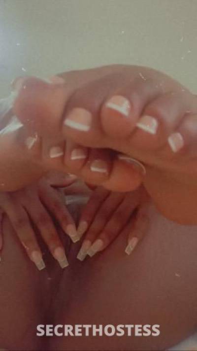 22 year old Escort in Buffalo NY Autumn is here for a good time ?? not a long time