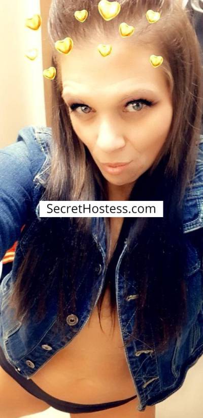 34 Year Old Caucasian Escort Lethbridge Brunette Green eyes - Image 6