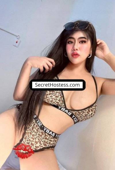 25 Year Old Asian Escort Doha Brunette Brown eyes - Image 1