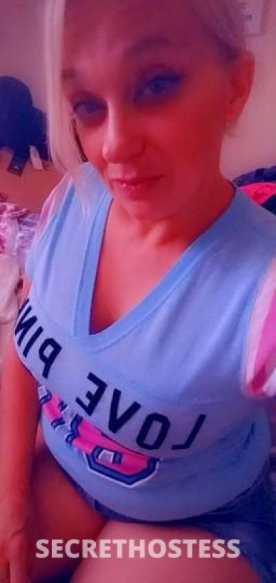 38 year old Escort in Bloomington IL They Always Want To Cum??, But They Never Want To Leave