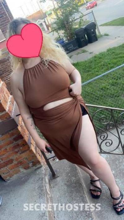 22 year old Escort in Racine WI bbw snow bunny