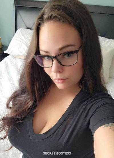30 year old Asian Escort in Cambridge bored wifey, let me be your secret