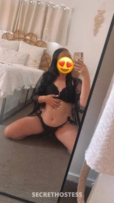 22 year old Aussie Long black hair size 10, big ass in Gold Coast