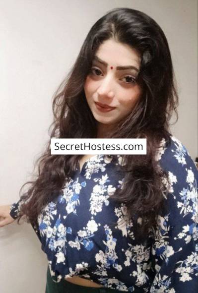 26 Year Old Indian Escort Muscat Black Hair Black eyes - Image 1