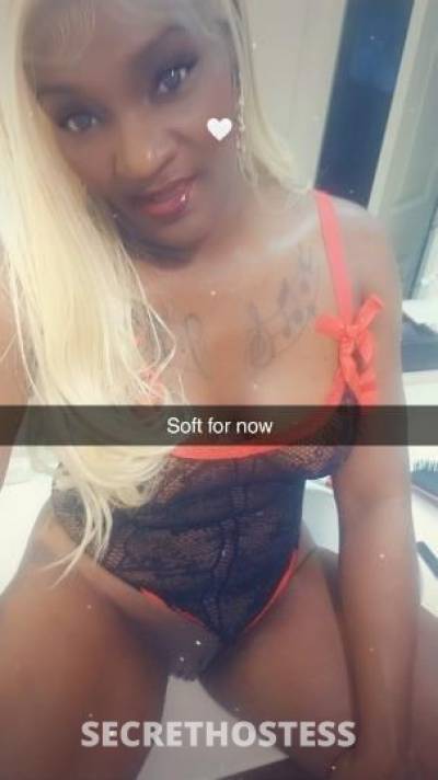 BigClitAquariuz is back with anal play in Raleigh NC