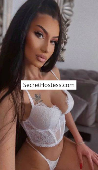 22 Year Old Latin Escort Helsingborg Black Hair Green eyes - Image 6