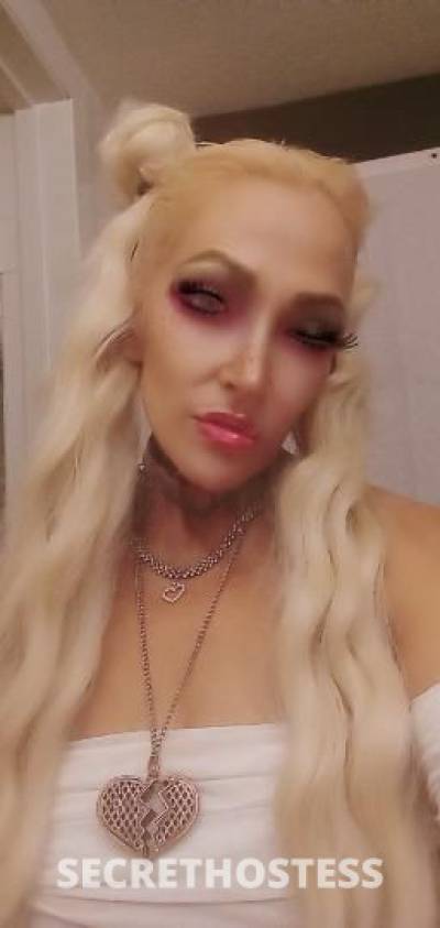 34 Year Old Escort Las Vegas NV Blonde Blue eyes - Image 2