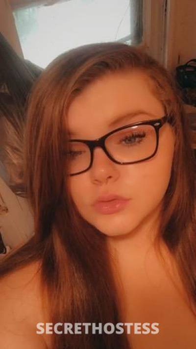 des 20Yrs Old Escort Hickory NC Image - 0