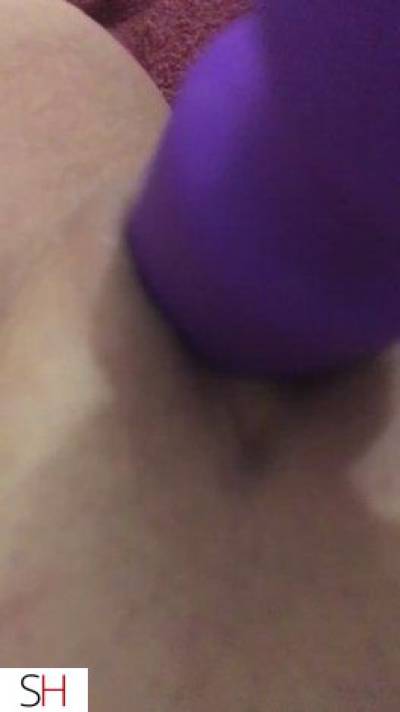 19 year old Asian Escort in Winnipeg fuck me, kisses, spank me, choke me, roleplay, bbbj &amp