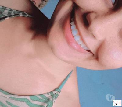 20 year old Black Escort in Caraguatatuba Sao Paulo Moreninha linda Lorena magrinha cheirosa pra vc e prazer gar