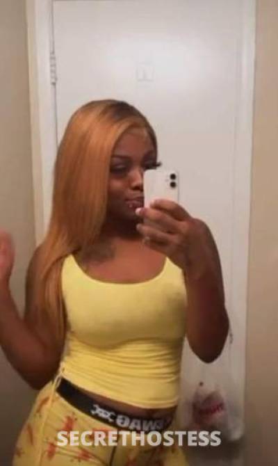 26 year old Escort in Fresno CA Creamy sexy and available to satisfy you completely