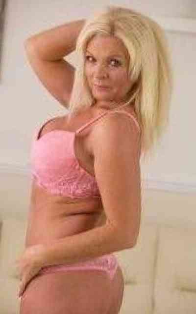 57Yrs Old Escort Size 26 58KG 5CM Tall Airlie Image - 1
