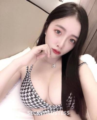 23 year old Asian Escort in Chicago IL I am beautiful cute slim Asian girl