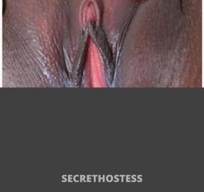 23 year old Escort in Chicago IL chocolate drop