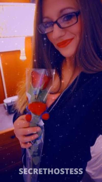 30 year old Escort in Chicago IL Im looking for that special somebody Are you that special 