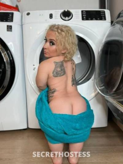 30 year old Escort in Chicago IL Worlds smallest Entertainer [ Snap : n7q490
