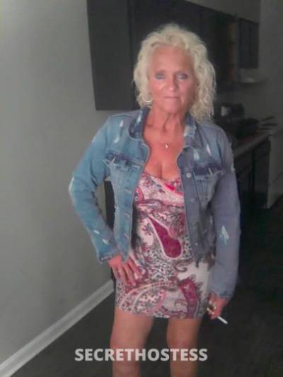 Savannah 61Yrs Old Escort Louisville KY Image - 4