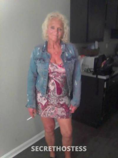 Savannah 61Yrs Old Escort Louisville KY Image - 8