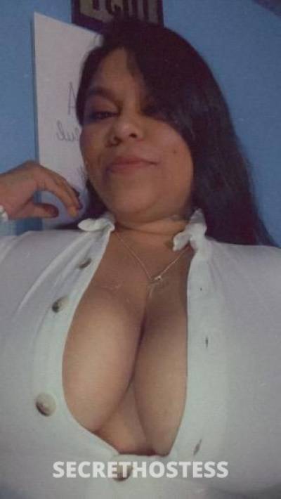 28 year old Escort in Fresno CA ?$$?Native Barbie? Facetime shows Specials