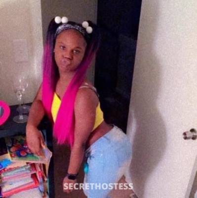 23 year old American Escort in Memphis TN INCALL SPECIALS 2 girl special cardate truck driver friendly