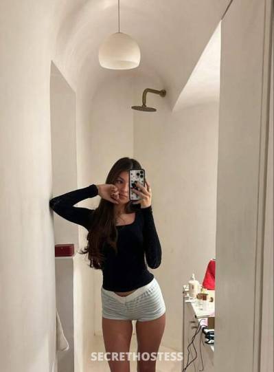 21 Year Old Asian Escort Vancouver Brunette Brown eyes - Image 5