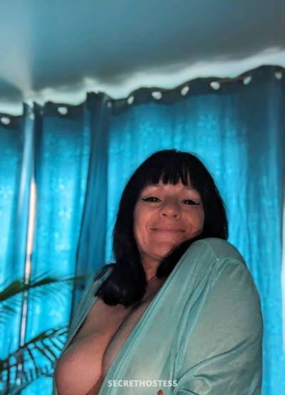47 Year Old Asian Escort Quebec City - Image 5