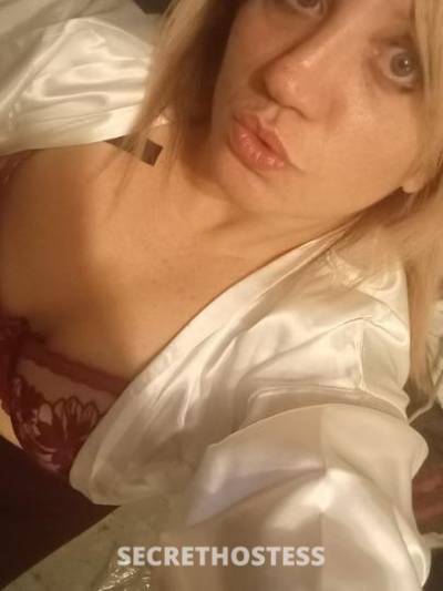 European Portuguese Busty Blonde ready 2 rock your world!  in Toronto