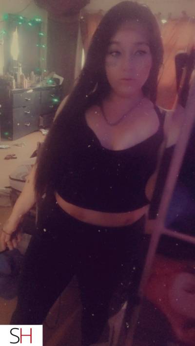 25 year old Asian Escort in Winnipeg Savanna Hastings available for in call out call and carcalls