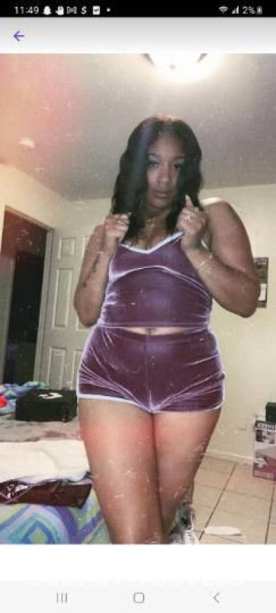 25 year old Escort in Houston TX Sexy Red Bone Inalls Only