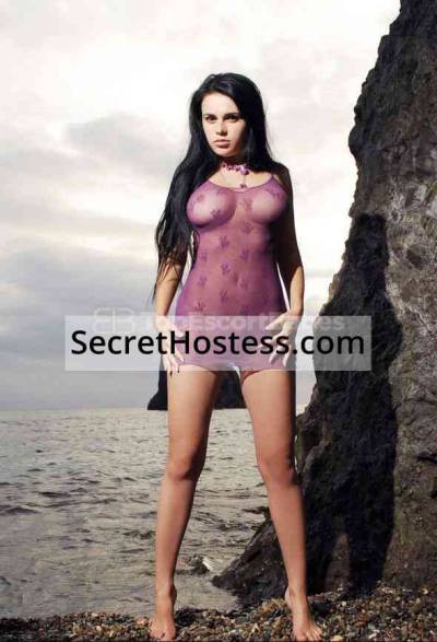 25 Year Old Italian Escort Amstelveen Brunette Brown eyes - Image 3